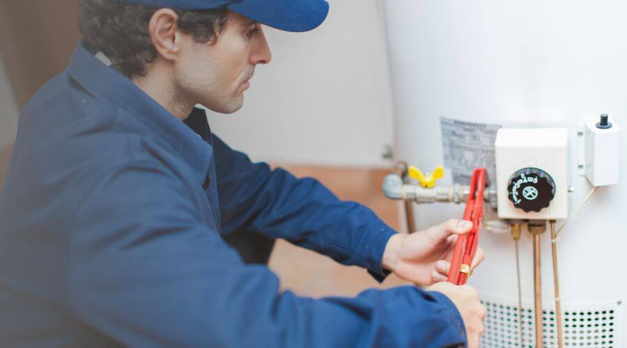 Expert burst pipe repair services in Ishpeming, MI