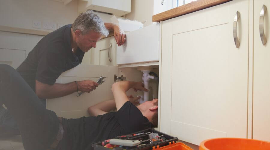 Ceiling Pipe Leak Fix in Ishpeming, MI